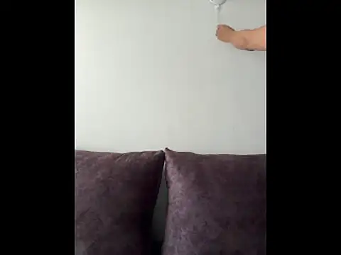 YOURSDEBORA online show from June 2026 07:14:02 PM