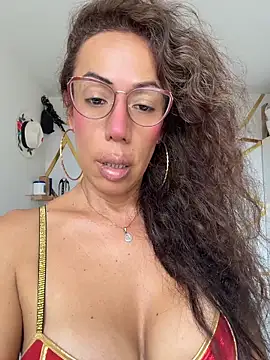 YOURSDEBORA online show from June 2026 07:41:01 PM