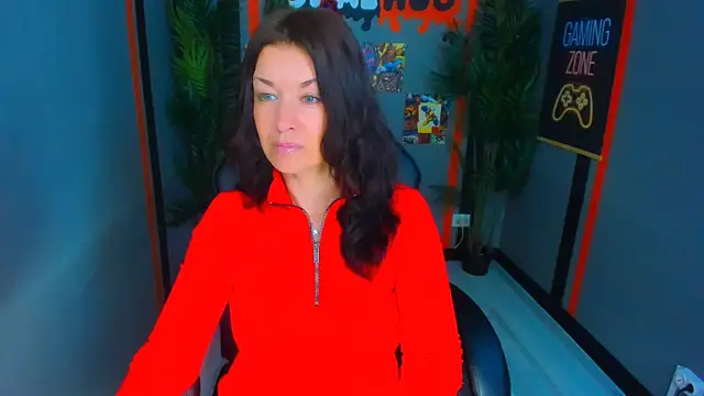 Snapshot of AnaMills chatting on April 2026 10:06:01 AM AnaMills online show from April 2026 10:06:01 AM