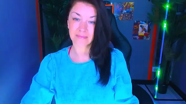 AnaMills online show from May 2026 10:01:01 AM