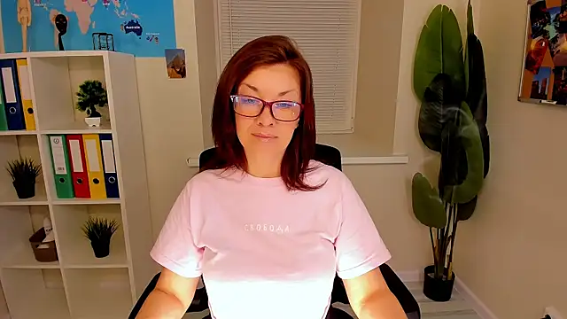 AnaMills online show from November 2025 03:27:02 PM