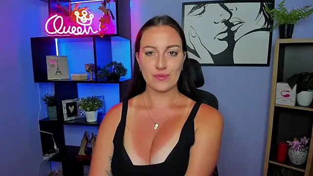 Snapshot of FUN_AMI chatting on May 2026 01:28:01 PM FUN AMI online show from May 2026 01:28:01 PM