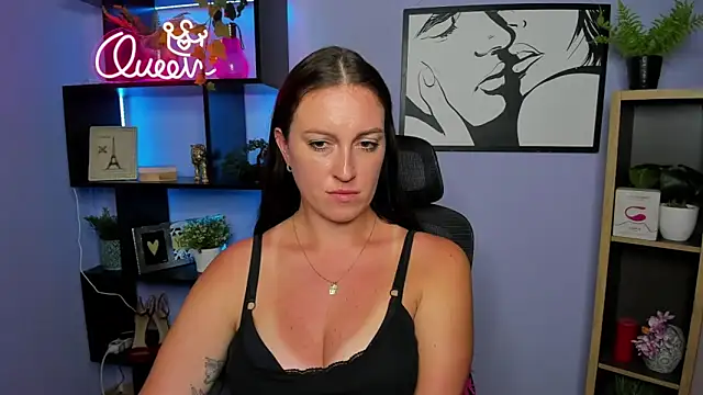 Snapshot of FUN_AMI chatting on June 2026 02:33:01 PM FUN AMI online show from June 2026 02:33:01 PM