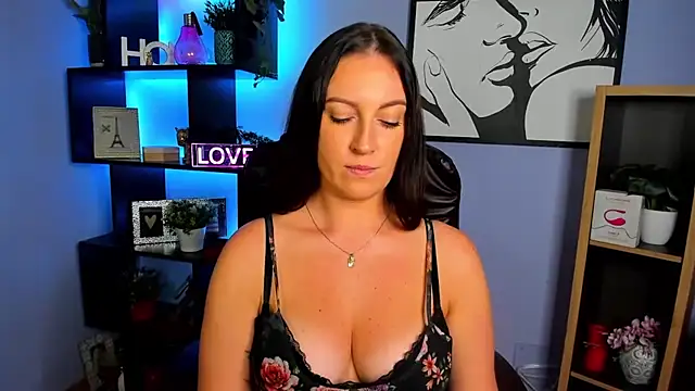 FUN AMI online show from November 2025 02:28:02 PM