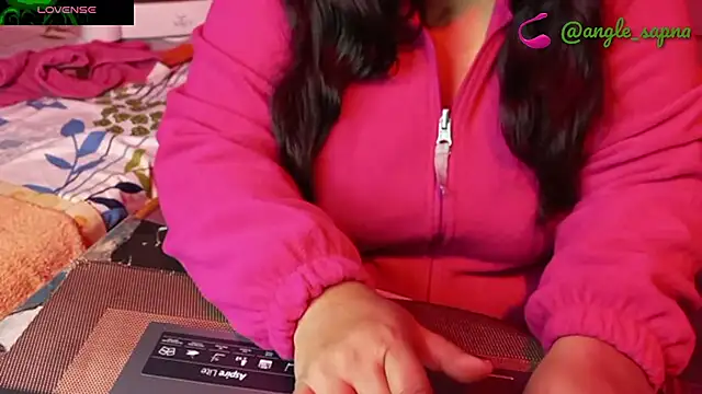 Snapshot of Angel_sapna chatting on January 2025 01:56:01 AM Angel sapna online show from January 2025 01:56:01 AM