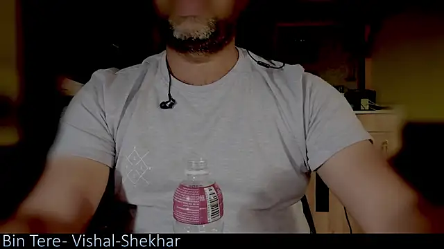  x rated  online show from October 2025 05:56:01 PM