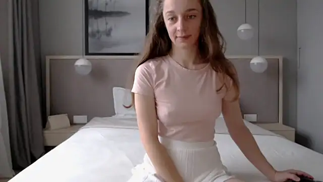 ShySchoolGirl online show from December 2025 09:41:01 AM