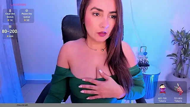 Snapshot of MaggieBrownn chatting on October 2025 11:14:01 PM MaggieBrownn online show from October 2025 11:14:01 PM