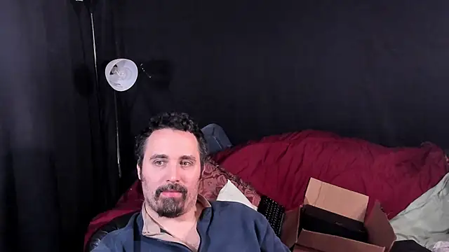 Metalstud online show from November 2025 04:01:02 AM