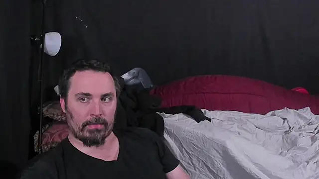 Metalstud online show from April 2026 01:40:02 AM