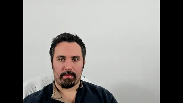 Metalstud online show from November 2025 03:49:02 AM