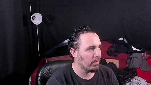 Metalstud online show from December 2025 03:55:02 AM