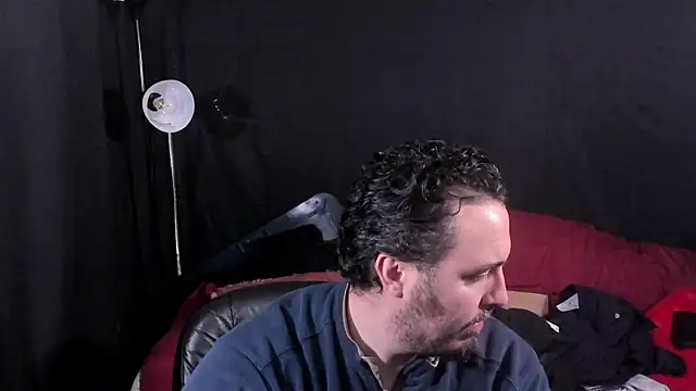 Metalstud online show from December 2025 07:16:02 PM