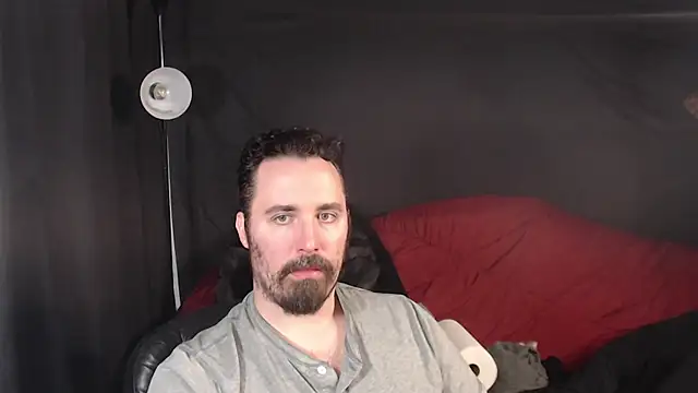 Snapshot of Metalstud chatting on February 2025 02:17:02 AM Metalstud online show from February 2025 02:17:02 AM