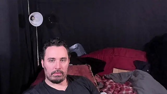 Metalstud online show from December 2025 01:17:01 AM