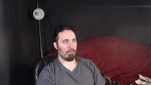 Snapshot of Metalstud chatting on March 2025 01:22:01 AM Metalstud online show from March 2025 01:22:01 AM
