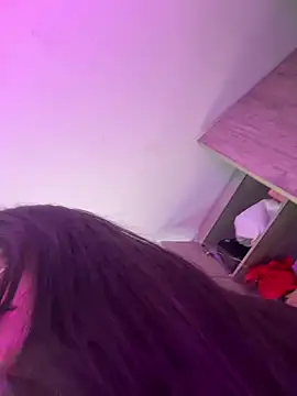 vaneelee online show from January 2026 01:00:02 AM