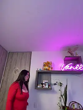 vaneelee online show from February 2026 01:50:02 AM