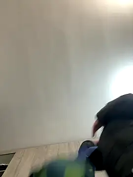 vaneelee online show from January 2026 03:24:01 AM