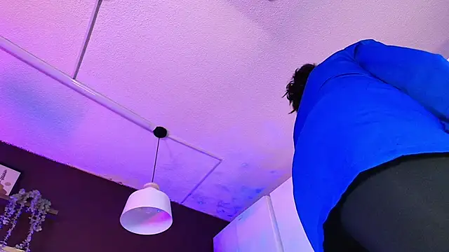 Inndrahot online show from October 2025 04:02:02 AM