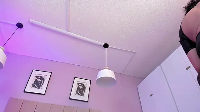 Inndrahot online show from March 2025 03:48:01 AM