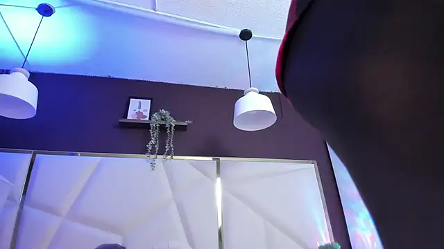 Snapshot of Inndrahot chatting on January 2026 03:21:01 AM Inndrahot online show from January 2026 03:21:01 AM