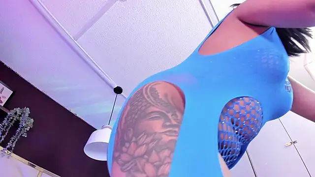 Snapshot of Inndrahot chatting on February 2026 03:58:01 AM Inndrahot online show from February 2026 03:58:01 AM