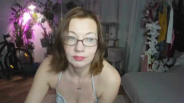 Snapshot of Constancia_pure chatting on January 2026 04:44:01 PM Constancia pure online show from January 2026 04:44:01 PM