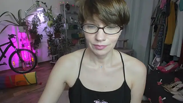 Snapshot of Constancia_pure chatting on January 2025 11:43:02 AM Constancia pure online show from January 2025 11:43:02 AM