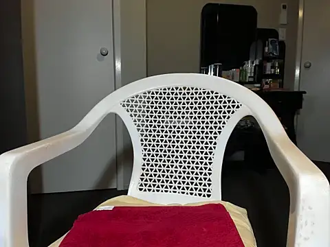 Snapshot of Angelchezcka chatting on November 2025 12:48:02 PM Angelchezcka online show from November 2025 12:48:02 PM