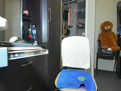 Angelchezcka online show from April 2026 06:48:02 AM