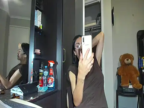 Angelchezcka online show from April 2026 11:03:01 AM