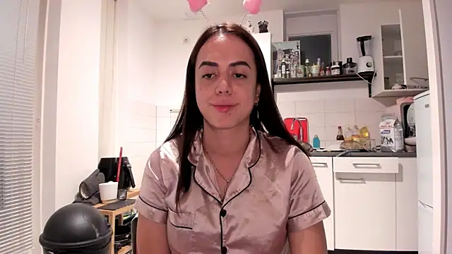 Snapshot of fantasydollx chatting on November 2025 05:50:01 PM fantasydollx online show from November 2025 05:50:01 PM