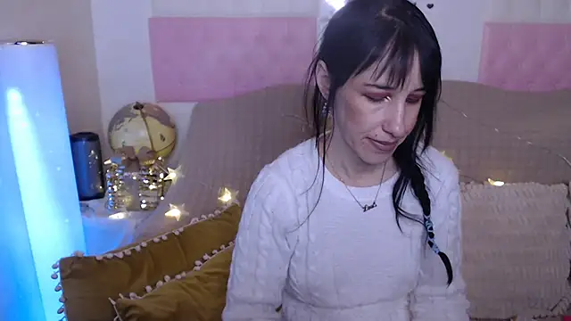 Snapshot of -carla- chatting on December 2024 08:15:02 AM -carla- online show from December 2024 08:15:02 AM