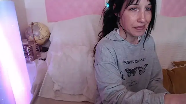 -carla- online show from May 2026 05:22:02 AM