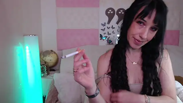 -carla- online show from November 2025 06:14:01 AM