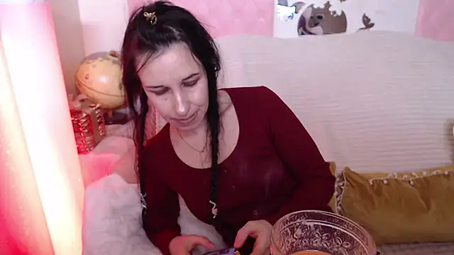 -carla- online show from February 2026 06:35:01 AM