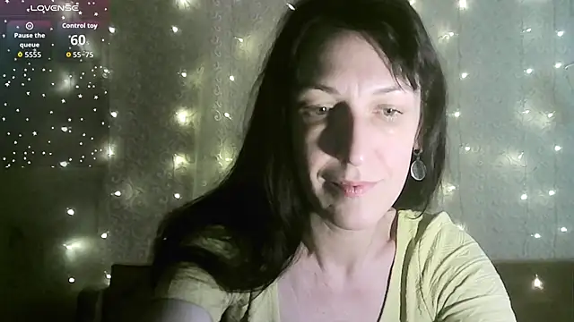 Snapshot of MarieODahliaS chatting on November 2025 09:57:01 AM MarieODahliaS online show from November 2025 09:57:01 AM