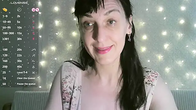 Snapshot of MarieODahliaS chatting on March 2025 10:02:01 AM MarieODahliaS online show from March 2025 10:02:01 AM