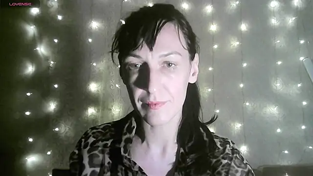 Snapshot of MarieODahliaS chatting on November 2025 10:41:01 AM MarieODahliaS online show from November 2025 10:41:01 AM