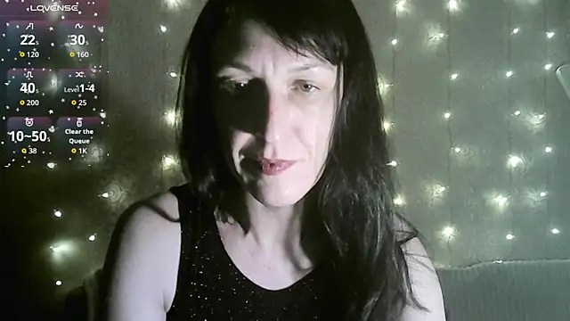 Snapshot of MarieODahliaS chatting on November 2025 10:26:01 AM MarieODahliaS online show from November 2025 10:26:01 AM