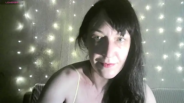 Snapshot of MarieODahliaS chatting on October 2025 08:16:02 AM MarieODahliaS online show from October 2025 08:16:02 AM