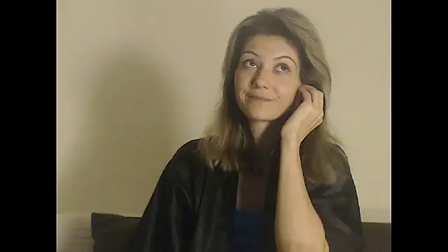 Miss Cookie online show from December 2024 05:15:01 PM