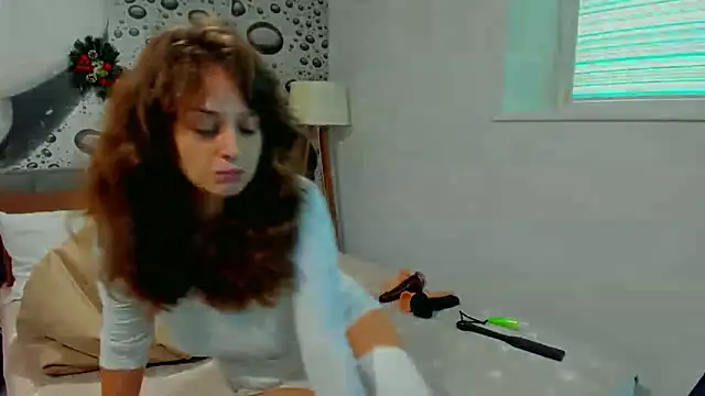 AlmaFancy online show from December 2025 06:49:02 AM