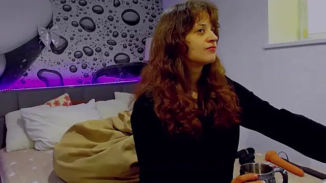 AlmaFancy online show from March 2026 08:09:02 AM