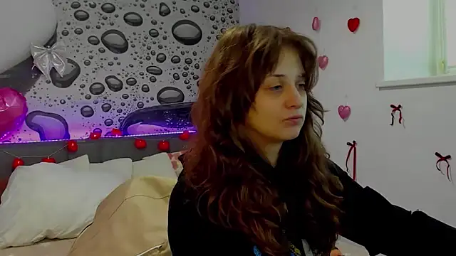 AlmaFancy online show from February 2026 06:45:02 AM