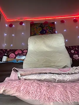 Emma Brown 12 online show from October 2025 09:14:02 PM