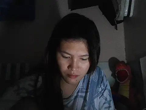 leamorena online show from December 2025 05:50:02 PM