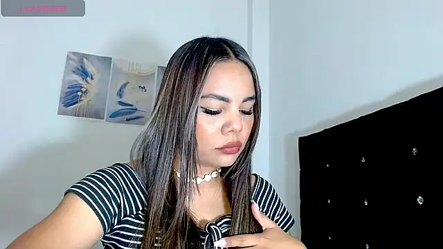 Snapshot of Kylie_loveee chatting on April 2026 03:01:01 AM Kylie loveee online show from April 2026 03:01:01 AM