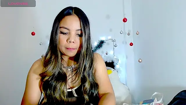 Snapshot of Kylie_loveee chatting on December 2024 03:39:02 PM Kylie loveee online show from December 2024 03:39:02 PM